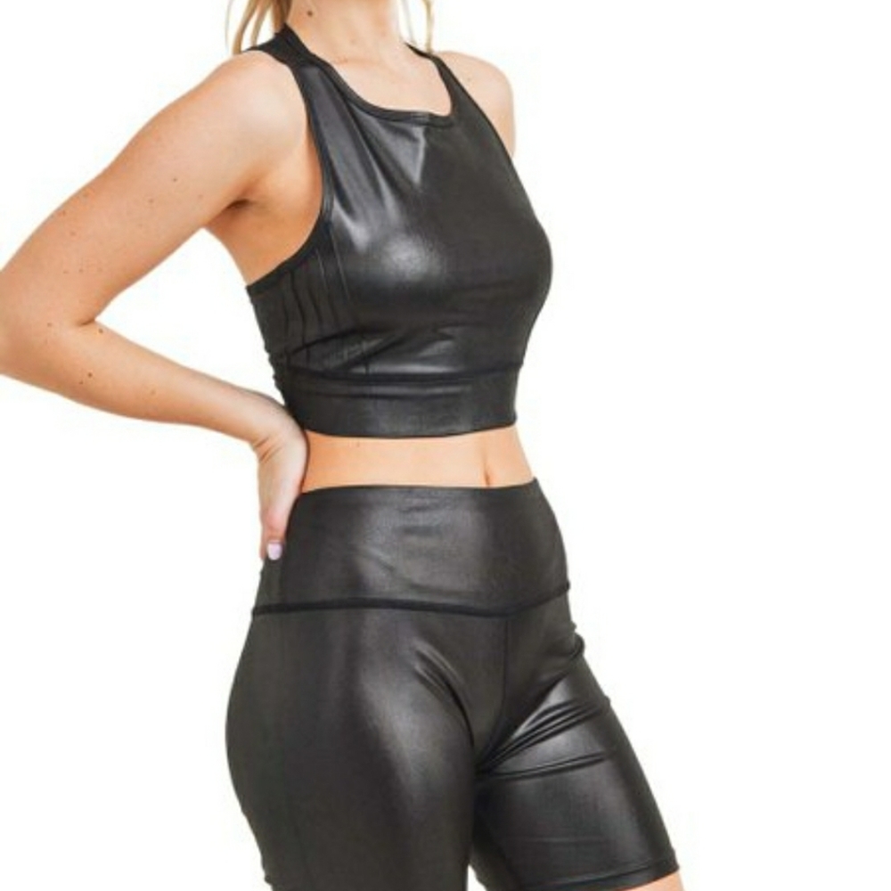 Kimberly C | Black Glossy Liquid Finish Shine Sports Bra